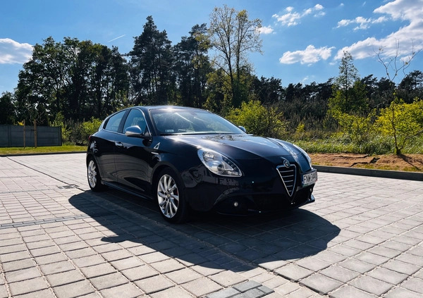 Alfa Romeo Giulietta cena 20900 przebieg: 285000, rok produkcji 2010 z Siemiatycze małe 667